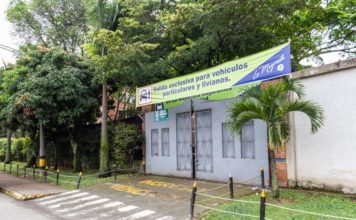 ¿Cansado del trancón al salir de la Central Mayorista?, le contamos cuáles son las nuevas porterías que habilitaron para vehículos livianos ¿Cansado del trancón al salir de la Central mayorista?, le contamos cuáles son las nuevas porterías que se habilitaron - Itagüí Hoy