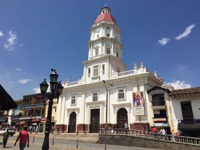 Caldas-Antioquia-Caldas-Iglesia