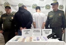 En Envigado capturaron a dos hombres robando en supermercado