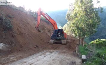Por derrumbe permanece cerrada vía hacia central Hidroituango y otros municipios de Antioquia