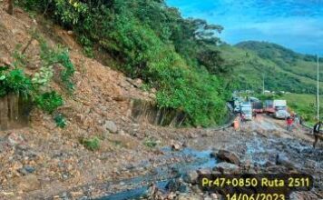 Vía Yarumal – Valdivia está cerrada por deslizamiento