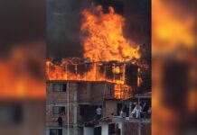 Impresionante incendio en Bello dejó dos personas heridas y diez viviendas afectadas