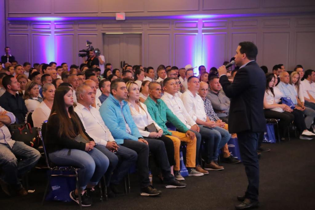 El Equipo de Antioquia entregó 43 avales y coavales para las elecciones regionales 2023