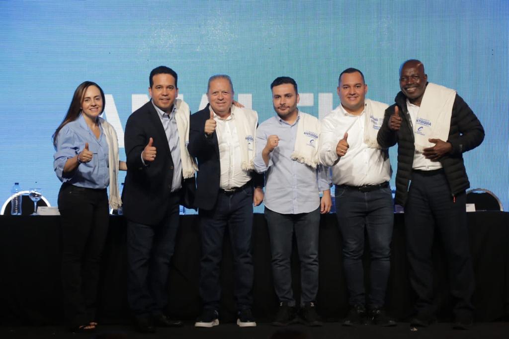 El Equipo de Antioquia entregó 43 avales y coavales para las elecciones regionales 2023