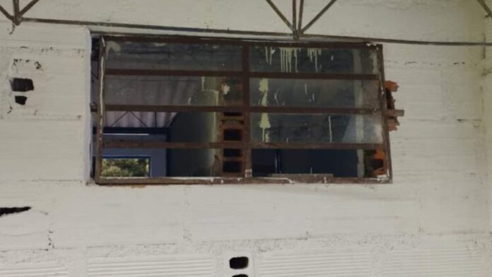 Ventana de escuela en Sonsón