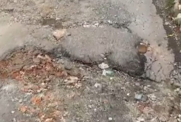 Vía dañada en Caldas
