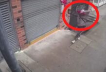 ¡El colmo!, hombre se robó la reja de una alcantarilla en Caldas