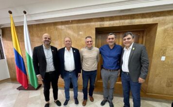 En la Asamblea, diputados conservadores se declararon como bancada de gobierno