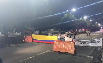 Bloqueos en Barbosa tienen congestionada la movilidad hacia la Costa Caribe