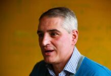 Gobernador de Antioquia recogerá firmas para referendo que busca la autonomía fiscal del departamento