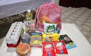 Alcaldía de La Estrella entrega paquetes alimentarios vacacionales