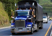 ¡Atención! Se levanta el paro camionero en el país