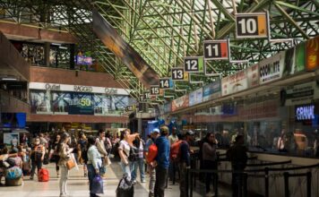 ¡Atención! Menores de edad no podrán viajar sin permiso firmado de sus representantes legales