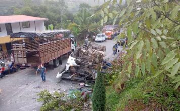 Grave accidente en Yolombó deja 20 personas heridas