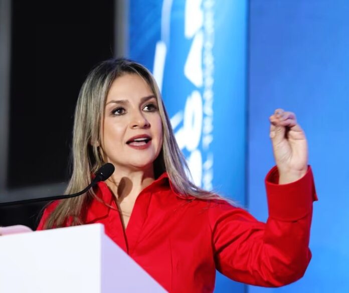 Vicky Dávila