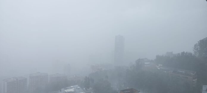 Fuertes lluvias en el Valle de Aburrá Fuertes lluvias y vientos extremos afectan el Valle de Aburrá