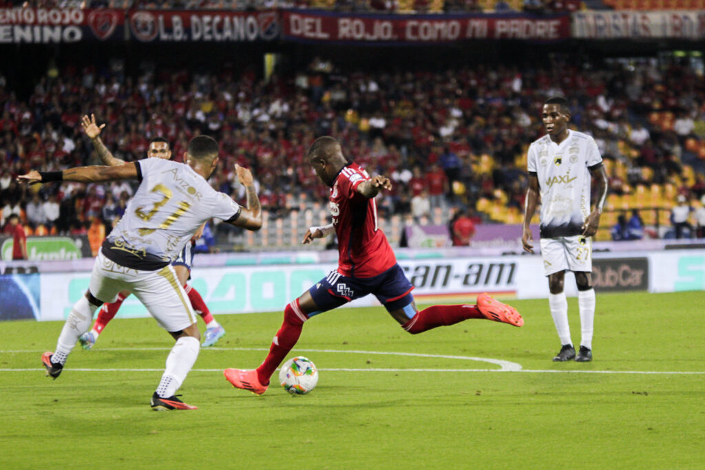 Independiente Medellín goleó a Llaneros y se consolida en la cima de la Liga BetPlay 3 Independiente Medellín goleó a Llaneros