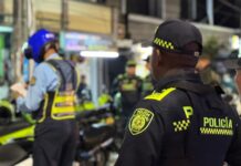 Megaoperativo en Manrique deja 240 comparendos y 148 vehículos inmovilizados Megaoperativo en Manrique deja 240 comparendos y 148 vehículos inmovilizados