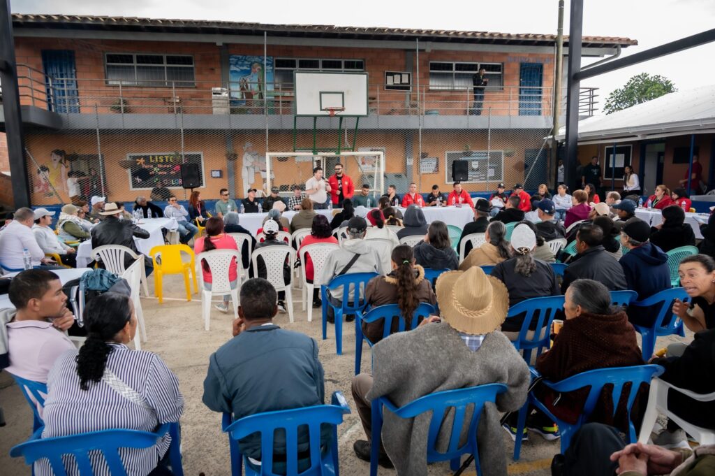 El Oriente antioqueño y el norte del Valle de Aburrá cada vez más cerca 1 El Oriente antioqueño y el norte del Valle de Aburrá cada vez más cerca