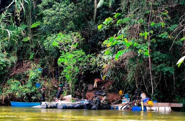 Minería ilegal en San Carlos: desmantelan operación del Clan del Golfo que extraía oro clandestinamente