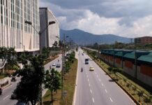 Pico y placa se suspende durante Semana Santa en el Valle de Aburrá Pico y placa se suspende durante Semana Santa en el Valle de Aburrá