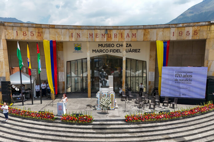Bello honra el legado de Marco Fidel Suárez en sus 170 años de nacimiento