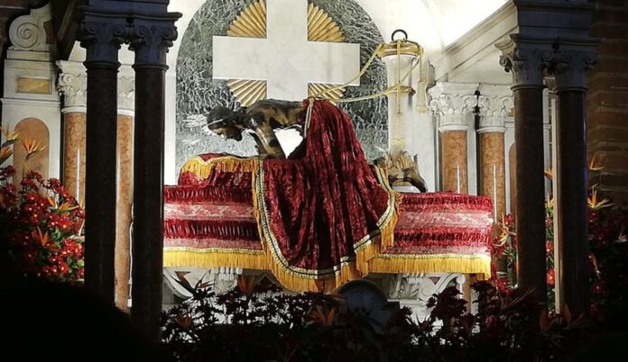 La fe camina hasta Girardota: 250 años de historia y milagros del Señor Caído