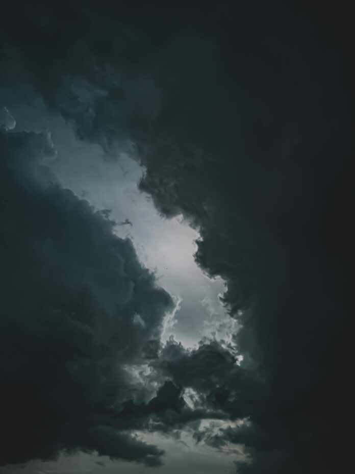 pexels-slendyalex-3888585