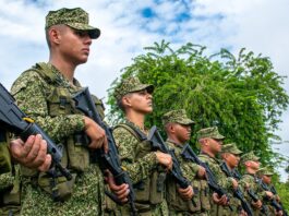 La Armada Nacional abre convocatoria para definir situación militar en Medellín