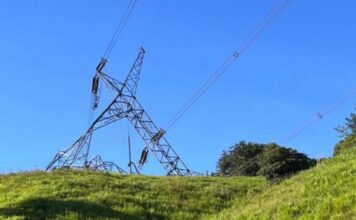 Atacan con explosivos torres de energía en Yolombó y San Roque Atacan con explosivos torres de energía en Yolombó y San Roque