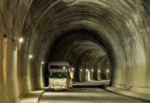 El Toyo avanza a toda marcha: finalizó el revestimiento del túnel y Antioquia asumió lo que la Nación dejó pendiente