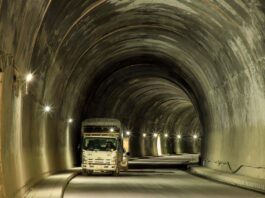 El Toyo avanza a toda marcha: finalizó el revestimiento del túnel y Antioquia asumió lo que la Nación dejó pendiente