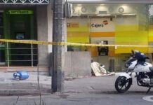 Intento de robo con explosivos a un cajero en Copacabana: dos extranjeros capturados y uno prófugo Intento de robo con explosivos a un cajero en Copacabana: dos extranjeros capturados y uno prófugo