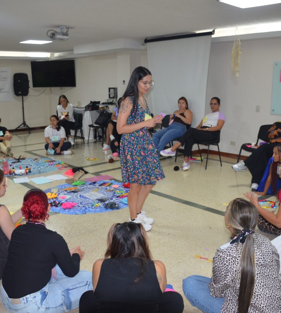 “Antioquia territorio de amor y de cuidado” fortalecerá la salud emocional de 5.000 personas 1 “Antioquia territorio de amor y de cuidado” fortalecerá la salud emocional de 5.000 personas