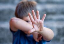 Indignación en Medellín: padre dejó en estado crítico a su hijo de 4 años tras golpiza