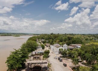 Inundaciones en Puerto Triunfo afectan a más de 200 familias por desbordamiento de río