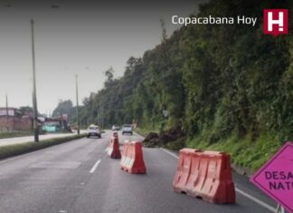 Deslizamiento provoca cierre parcial de la vía Medellín–Bogotá en el sector de Copacabana Deslizamiento cierre