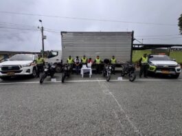 Recuperan camión robado que transportaba 29 motos en la vía Medellín–La Pintada