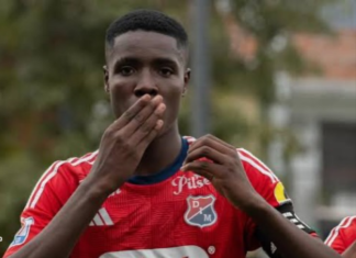 Luis Maturana, canterano del DIM, fue invitado a entrenar con el Manchester City en Inglaterra