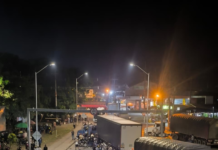 Movilización masiva y vías bloqueadas