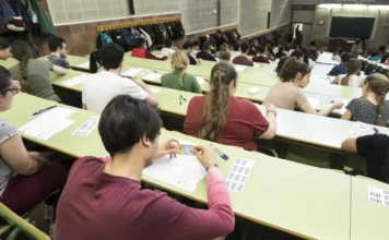 ¡Los pillaron copiando en la UdeA! copiando en la UdeA