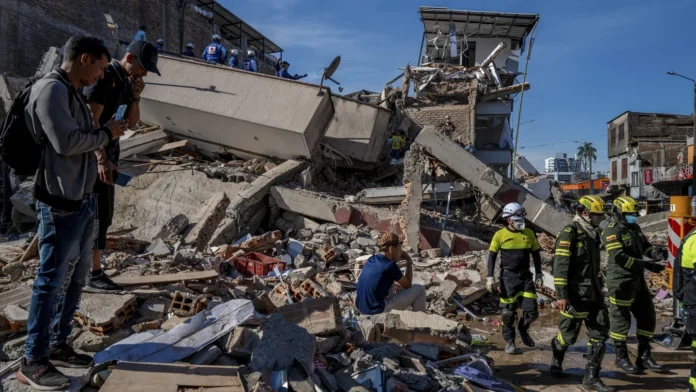 Aumenta la cifra de muertos por el terremoto