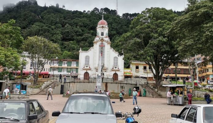 Fredonia bajo un calor extremo: marcó 39,4 °C y quedó entre los más calientes de Colombia